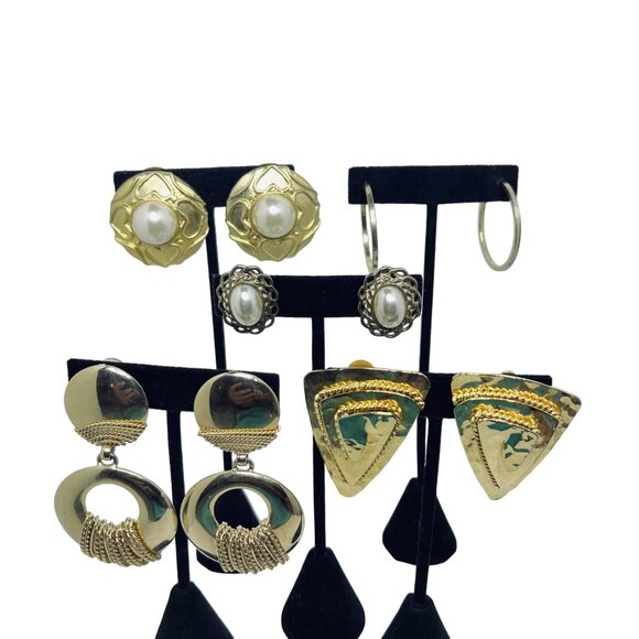 Vintage Lot of 5 Heavy Gold Tone Clip On Earrings (5506) - Picture 2 of 9